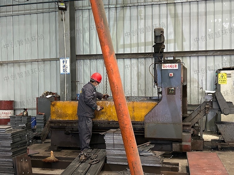 零部件加工現(xiàn)場(chǎng)